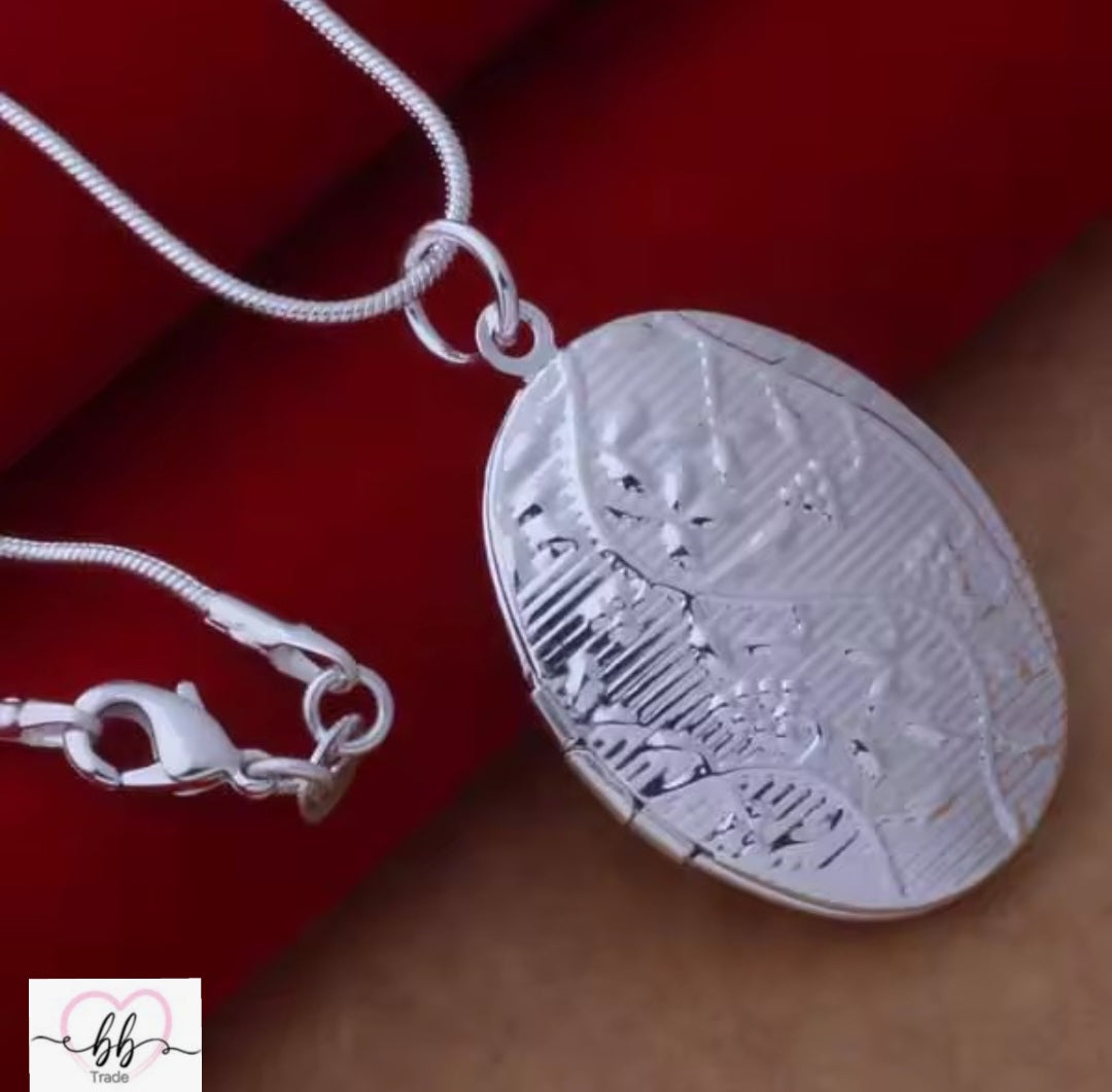 925 Srebrena Ogrlica - Medaljon No.074