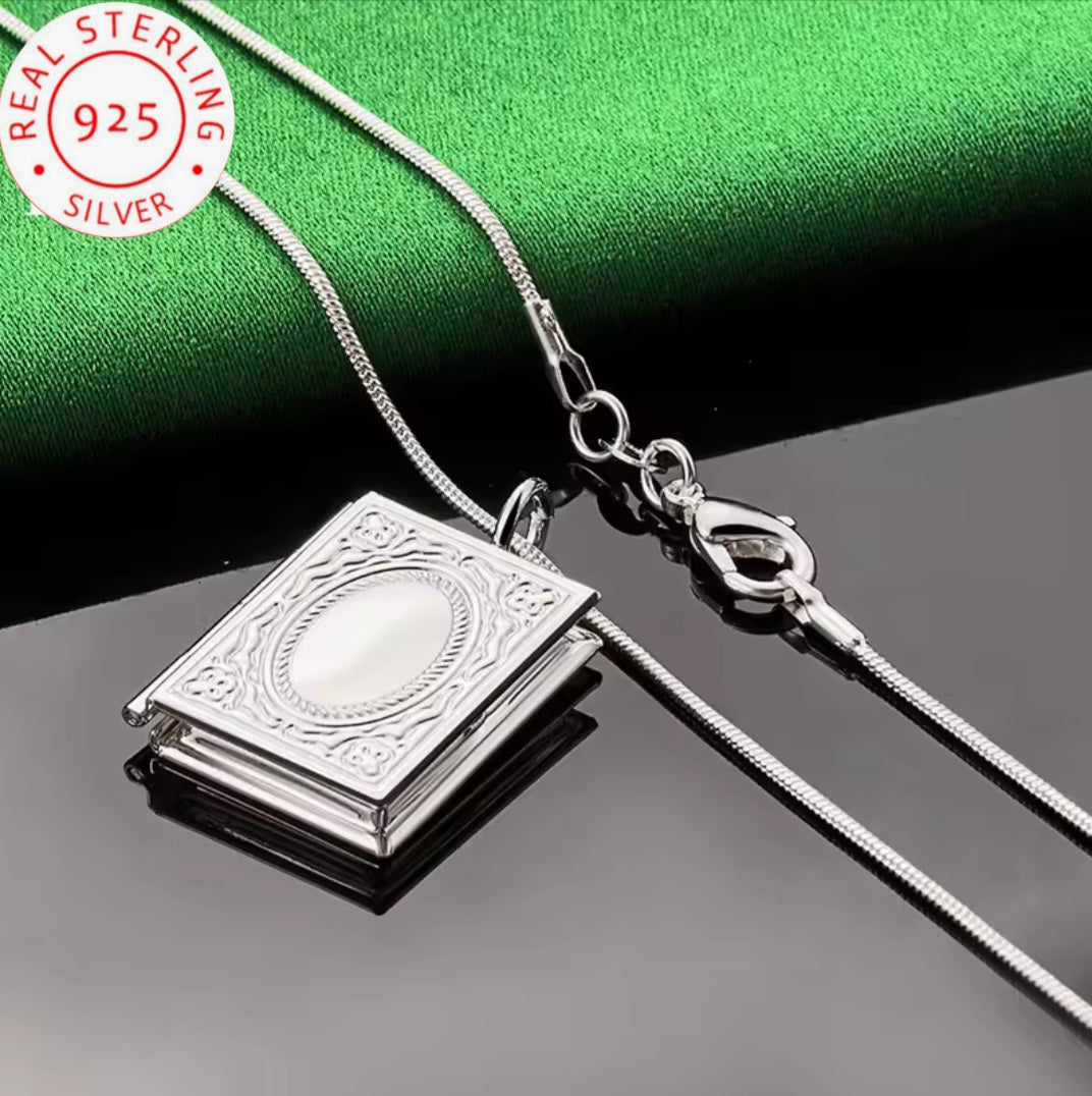 925 Srebrena Ogrlica - Medaljon No.092