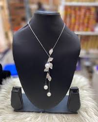 Elegantna Duga Y-Ogrlica sa Biserima i Lišćem No.042